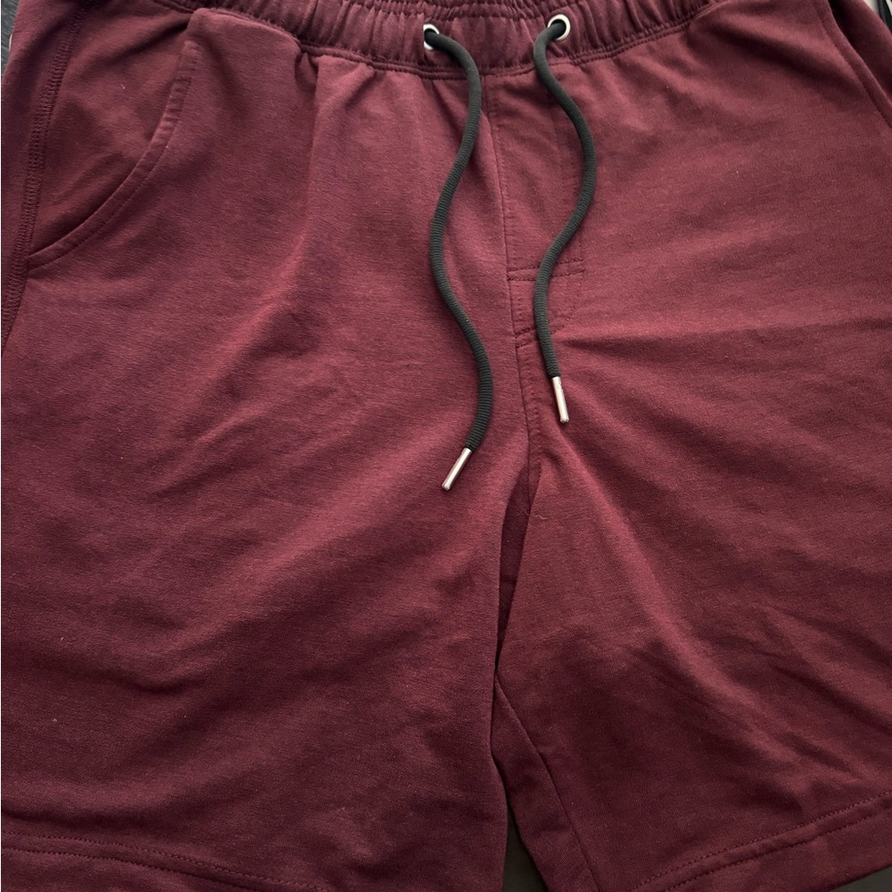 5-Piece Bundle Men Shorts Size M Gray, Light Gray & Burgundy Athletic Shorts - Picture 5 of 7